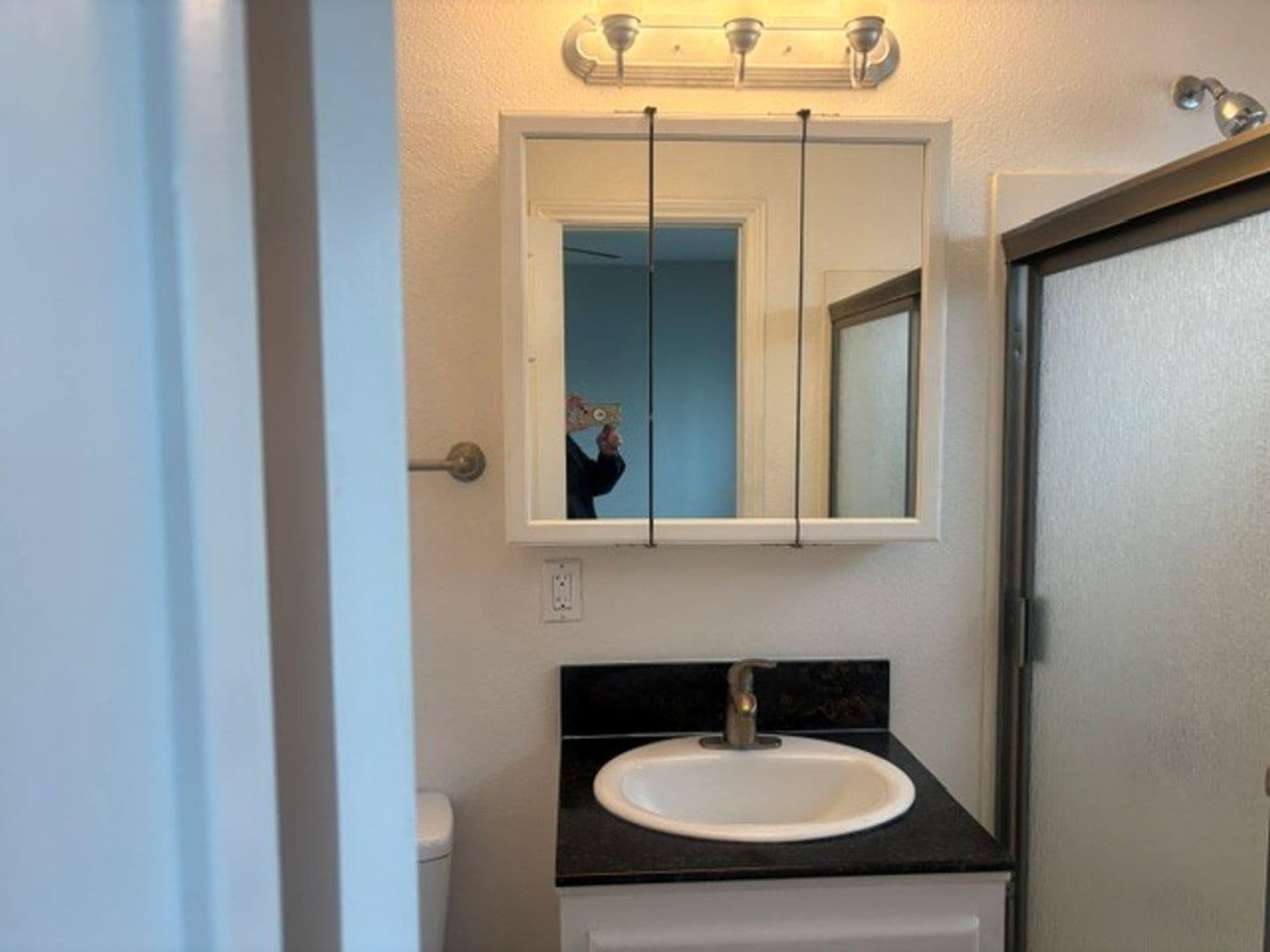 Santa Ana Apartment: 901 S. Harbor Blvd.