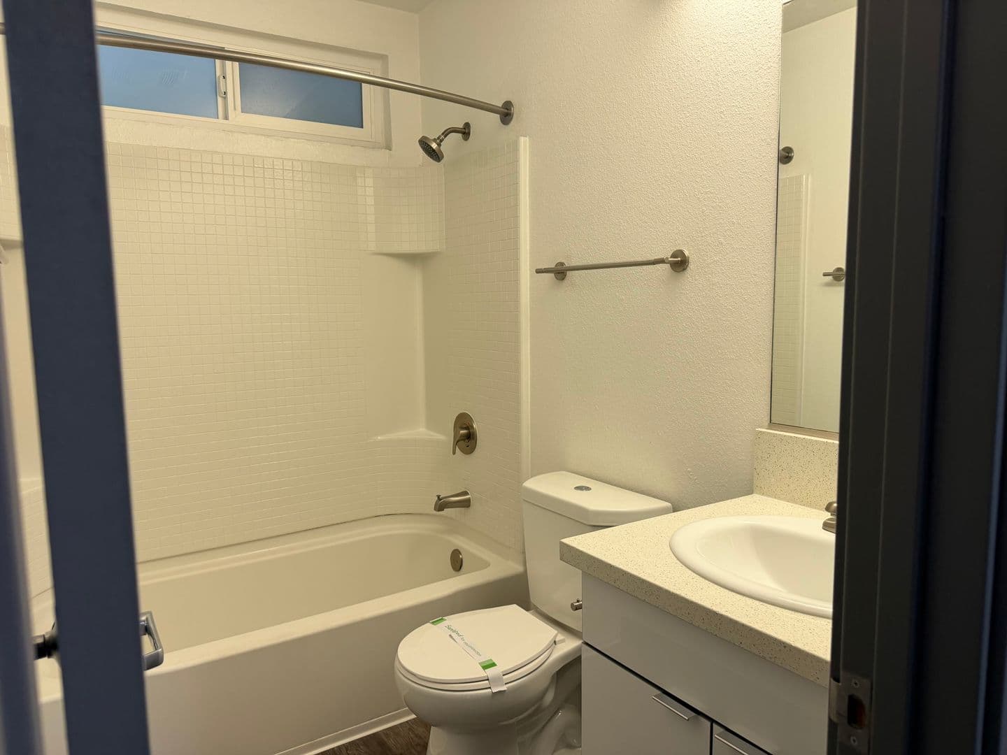 Fullerton Apartment: 2656 Associated Road