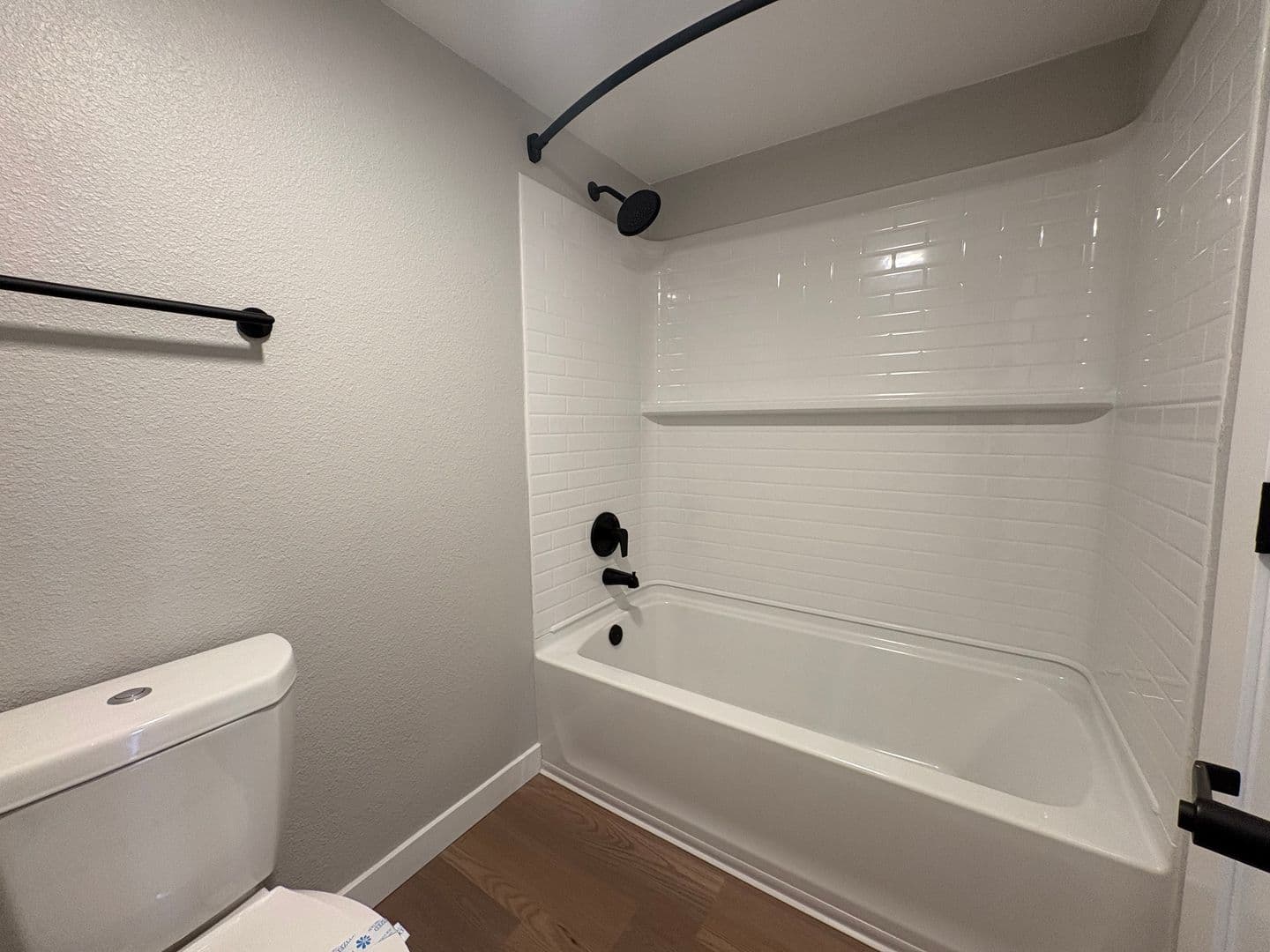 Costa Mesa Apartment: 2855 Pinecreek Drive
