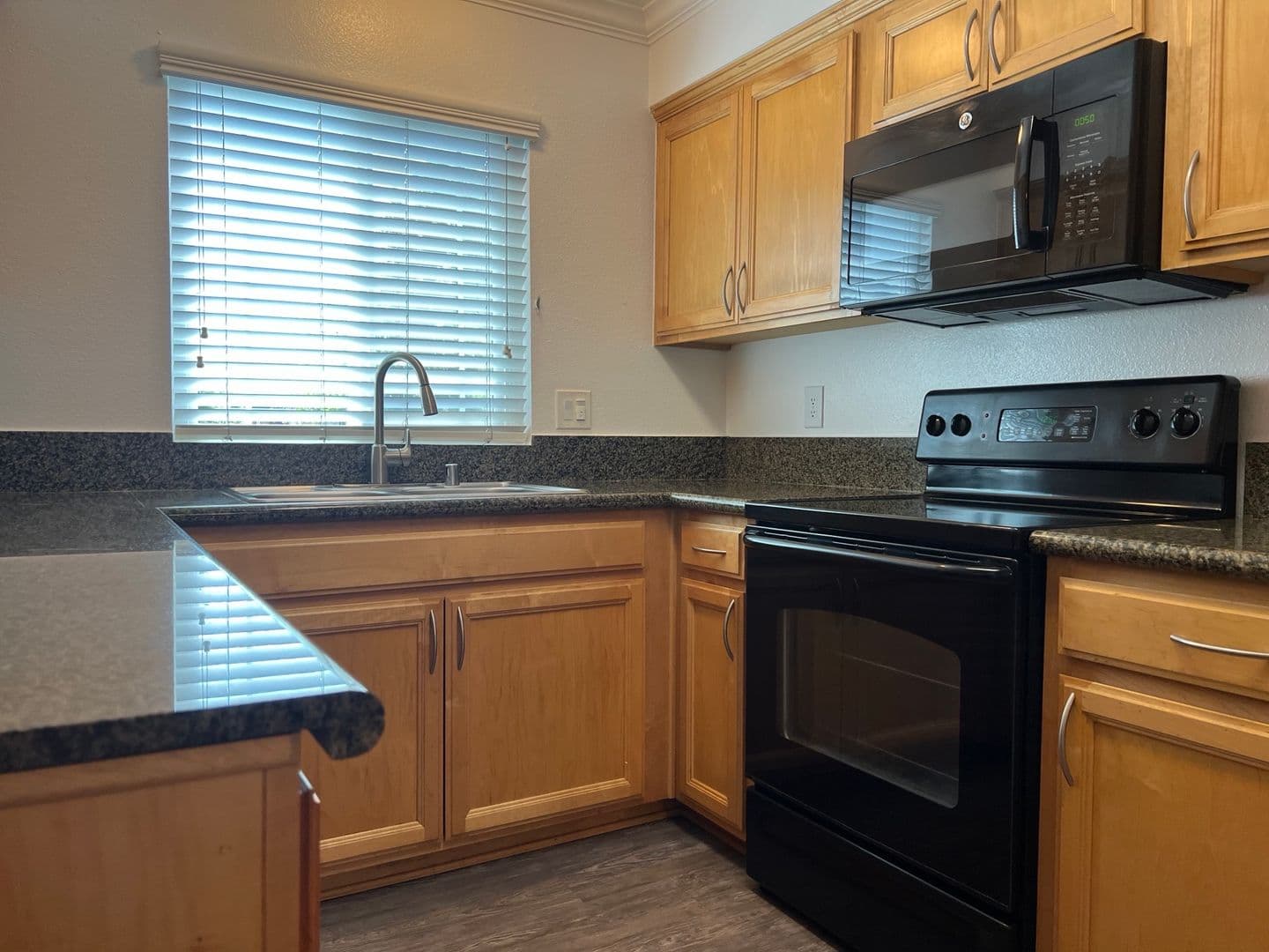 Fullerton Apartment: 1501 S. Highland Avenue