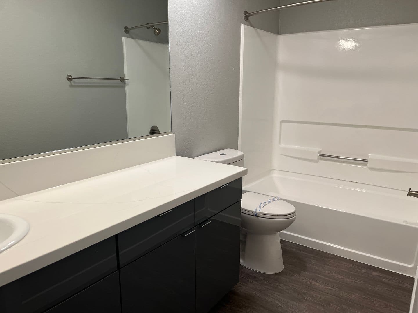 Riverside Apartment: 3957 Pierce Street