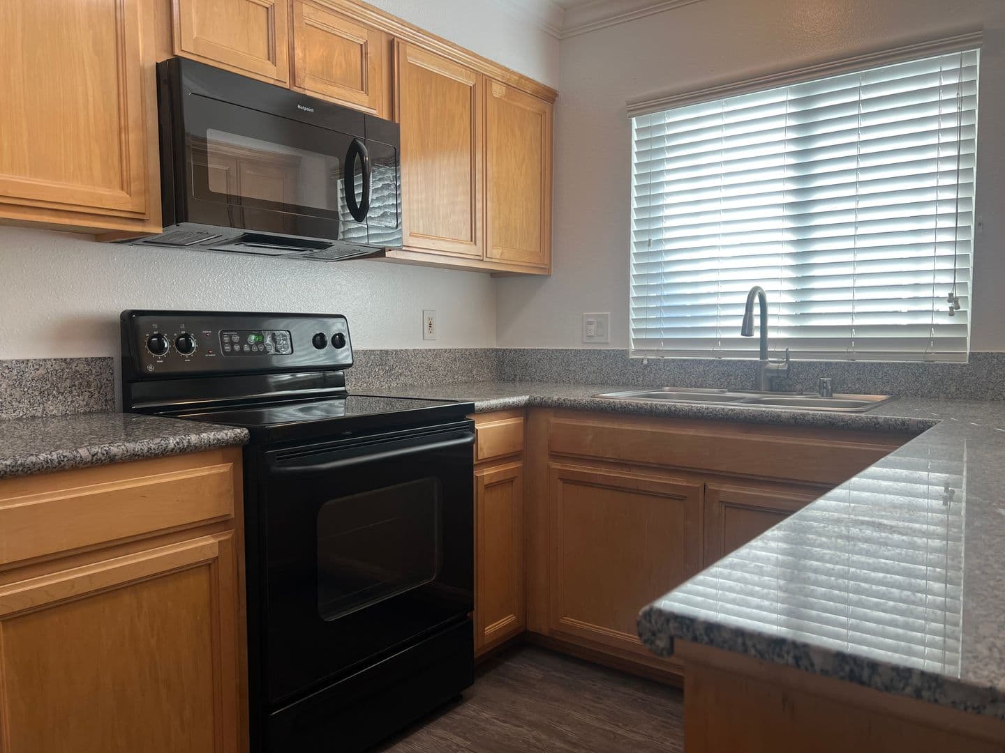 Fullerton Apartment: 1501 S. Highland Avenue