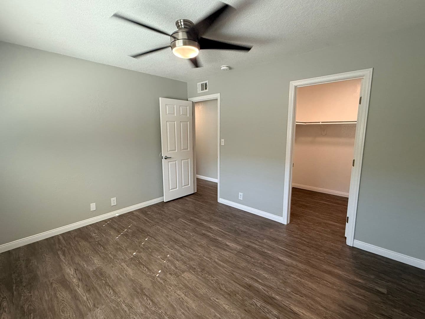 Anaheim Apartment: 2045 S. Haster Street