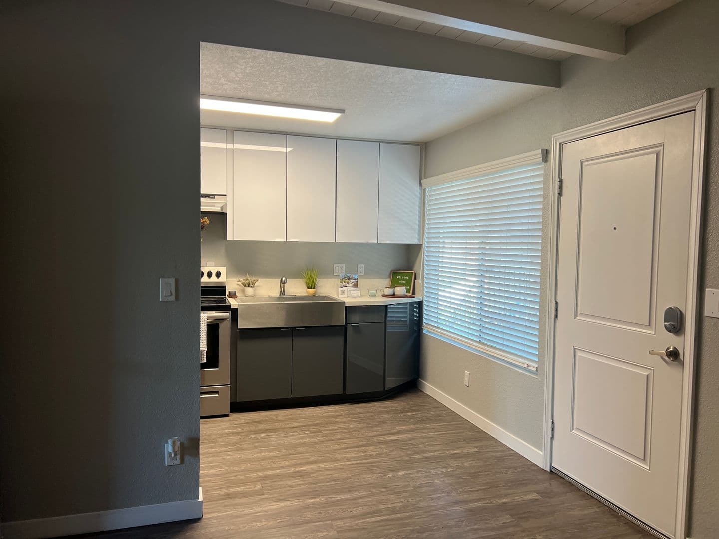 Santa Ana Apartment: 2701 W. McFadden Ave.