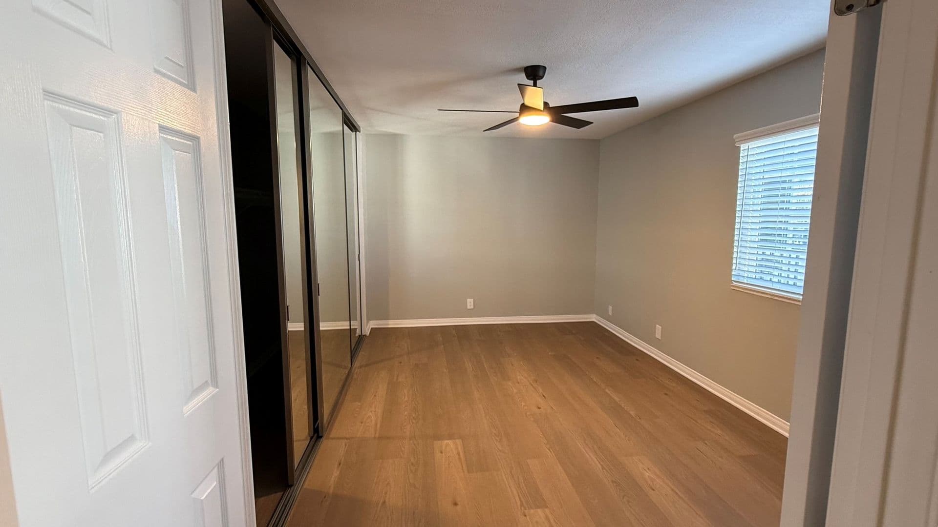 Anaheim Apartment: 2880 W. Ball Road