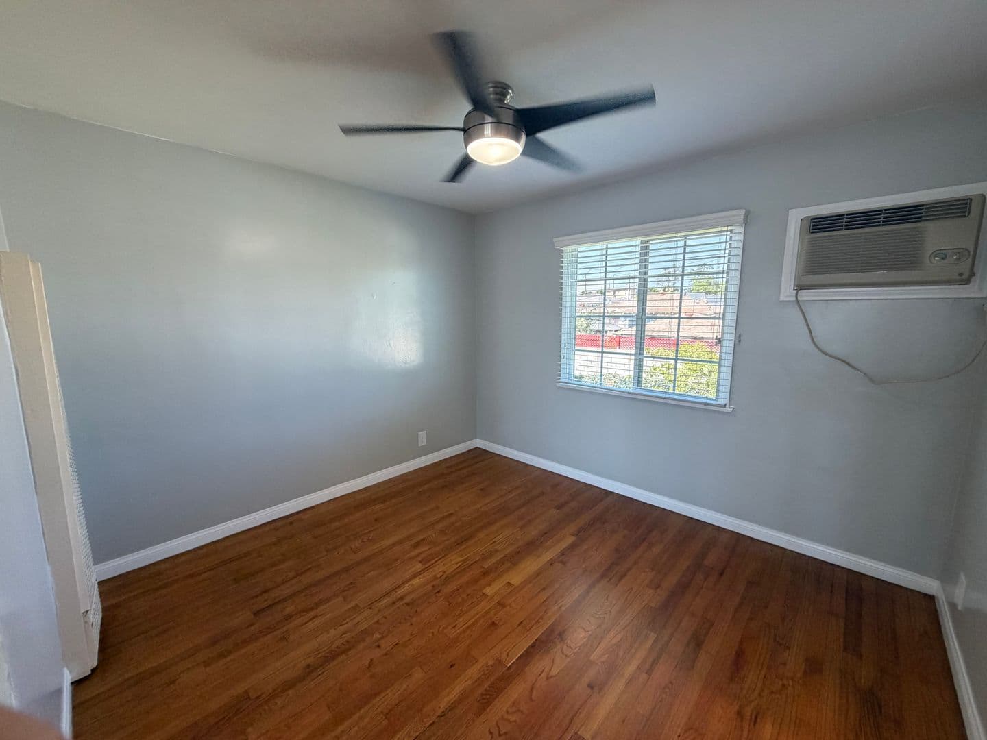 Montebello Apartment: 336 N. Garfield Avenue
