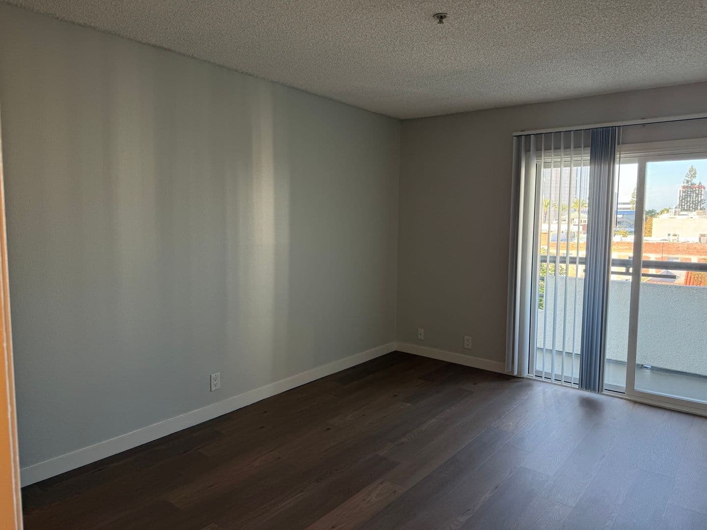 Santa Ana Apartment: 300 West 2nd Street