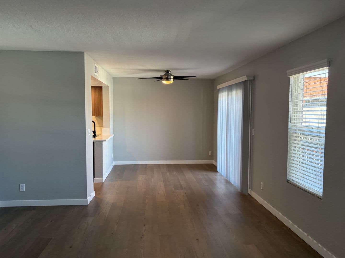 Riverside Apartment: 3957 Pierce Street
