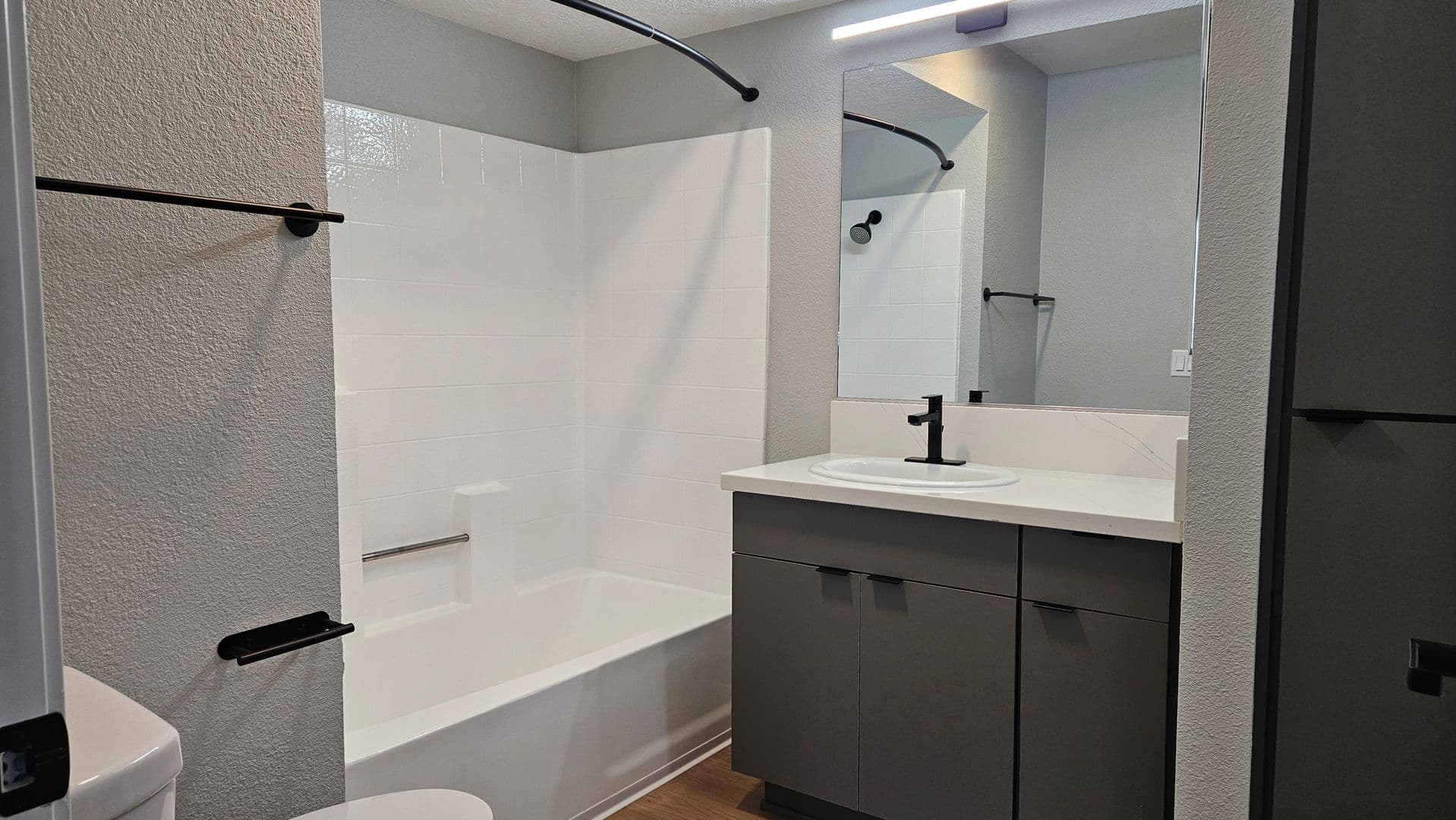 Lake Forest Apartment: 21011 Osterman Road