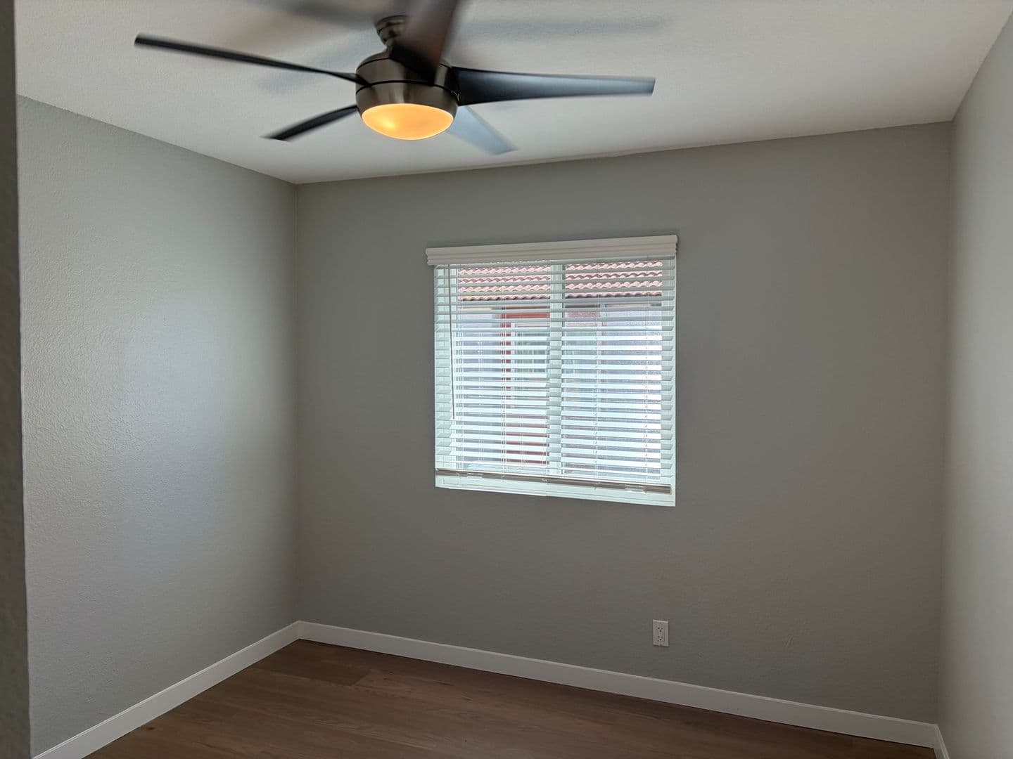 Riverside Apartment: 3957 Pierce Street