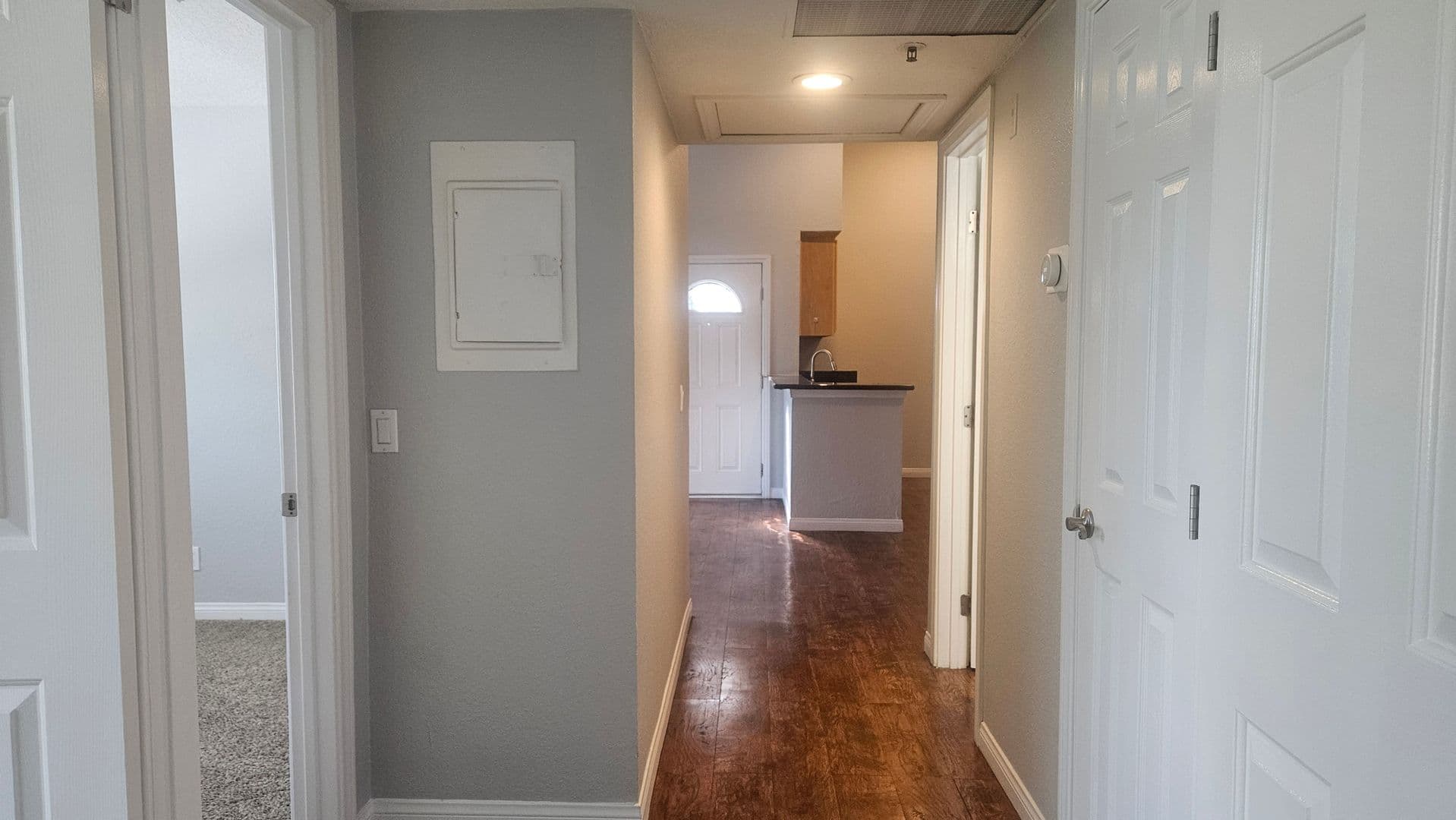 Lake Forest Apartment: 21011 Osterman Road