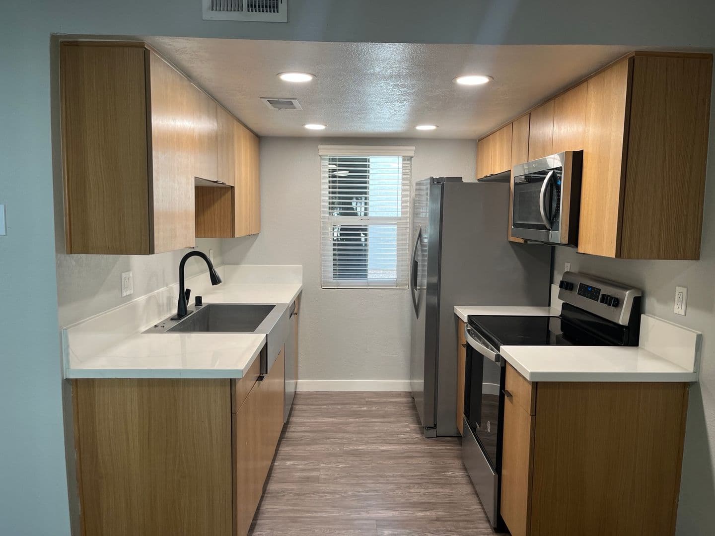 Riverside Apartment: 3957 Pierce Street