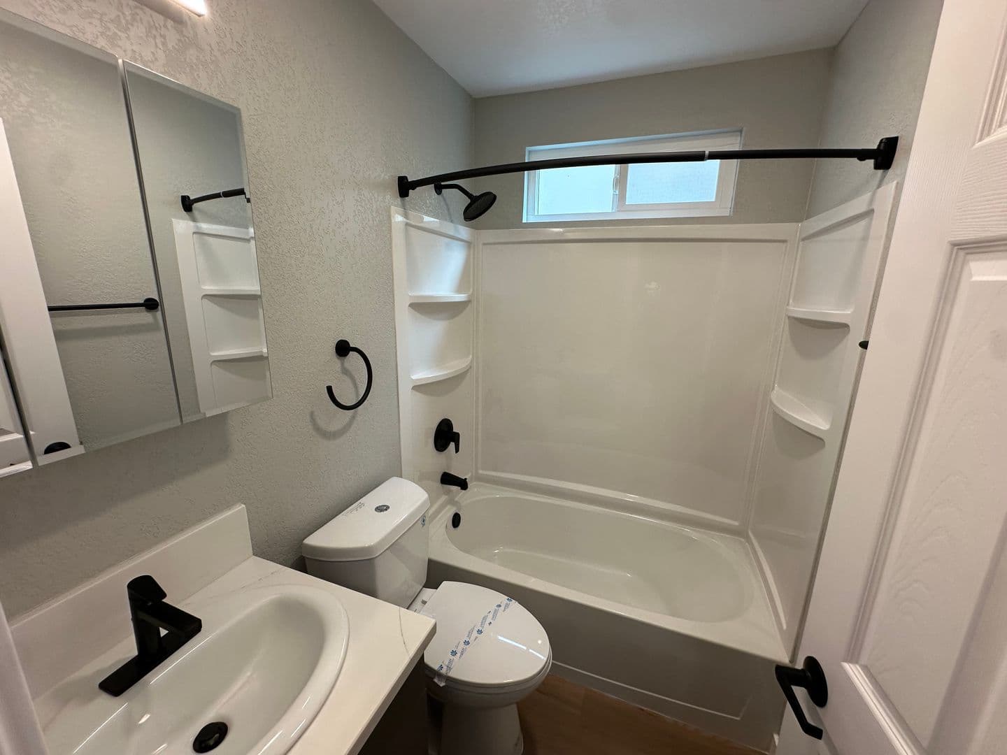 Lakewood Apartment: 4907 1/4 Hayter Avenue
