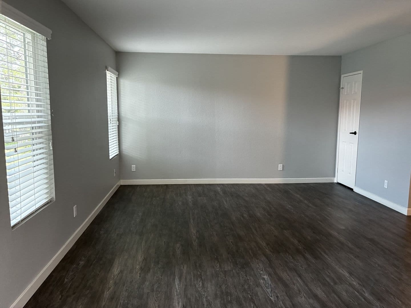 Riverside Apartment: 3957 Pierce Street