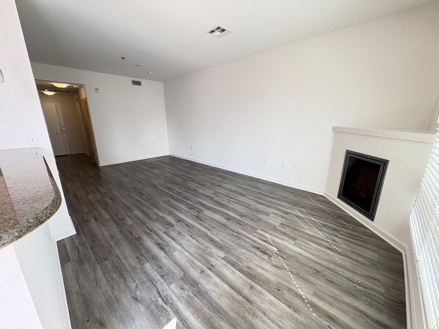 Los Angeles Apartment: 138 North Beaudry Avenue