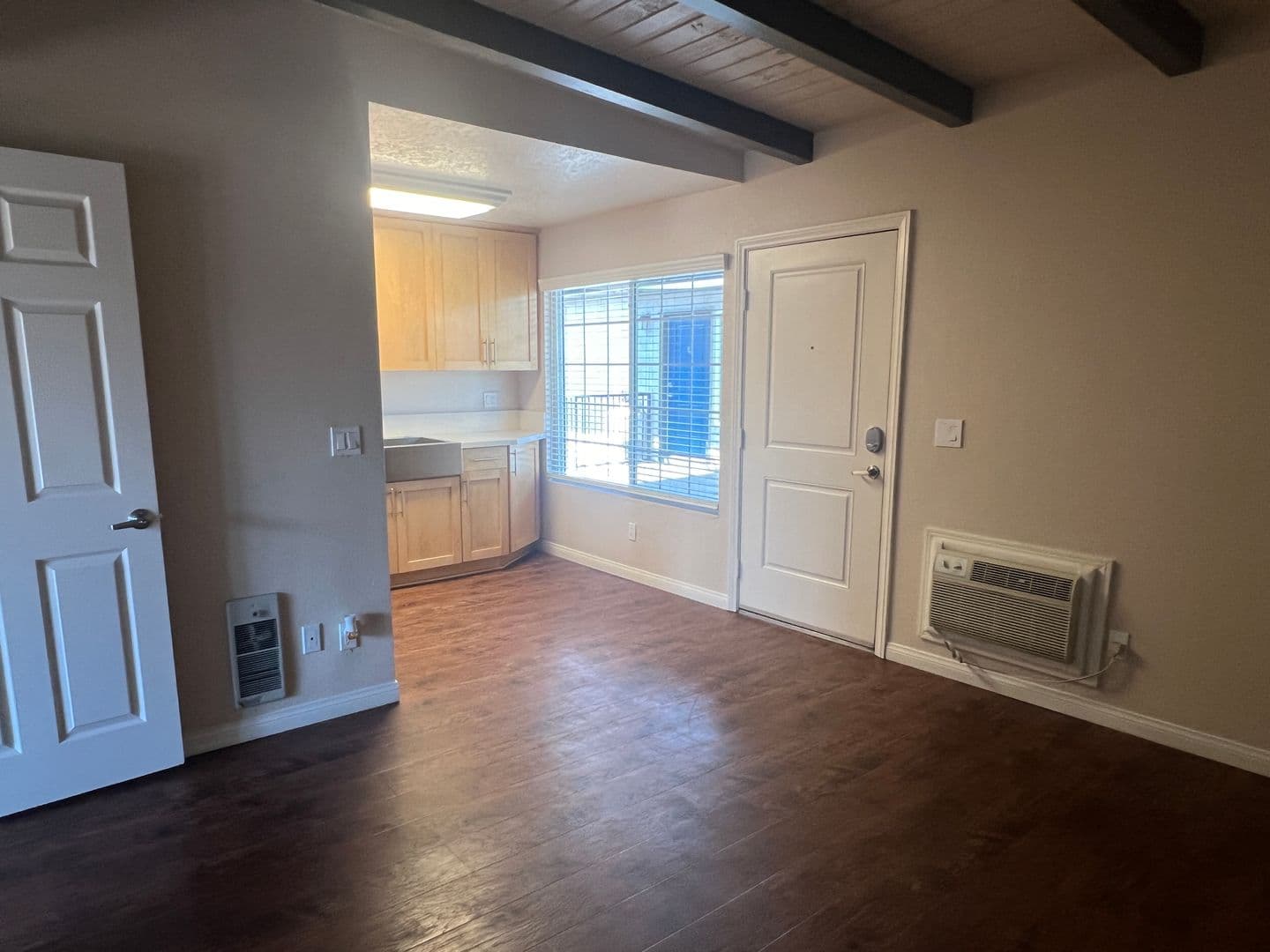 Santa Ana Apartment: 2701 W. McFadden Ave.