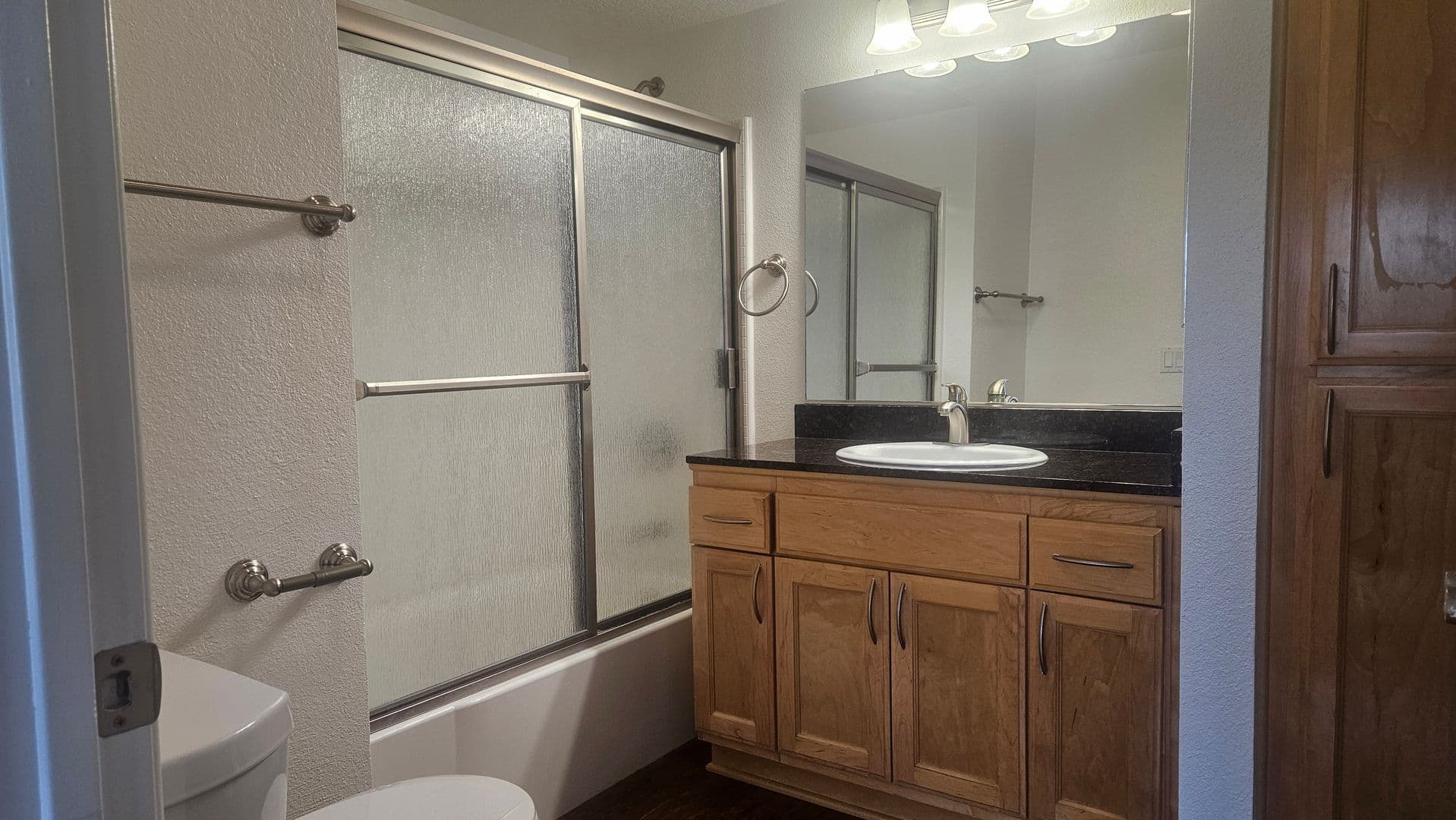 Lake Forest Apartment: 21011 Osterman Road