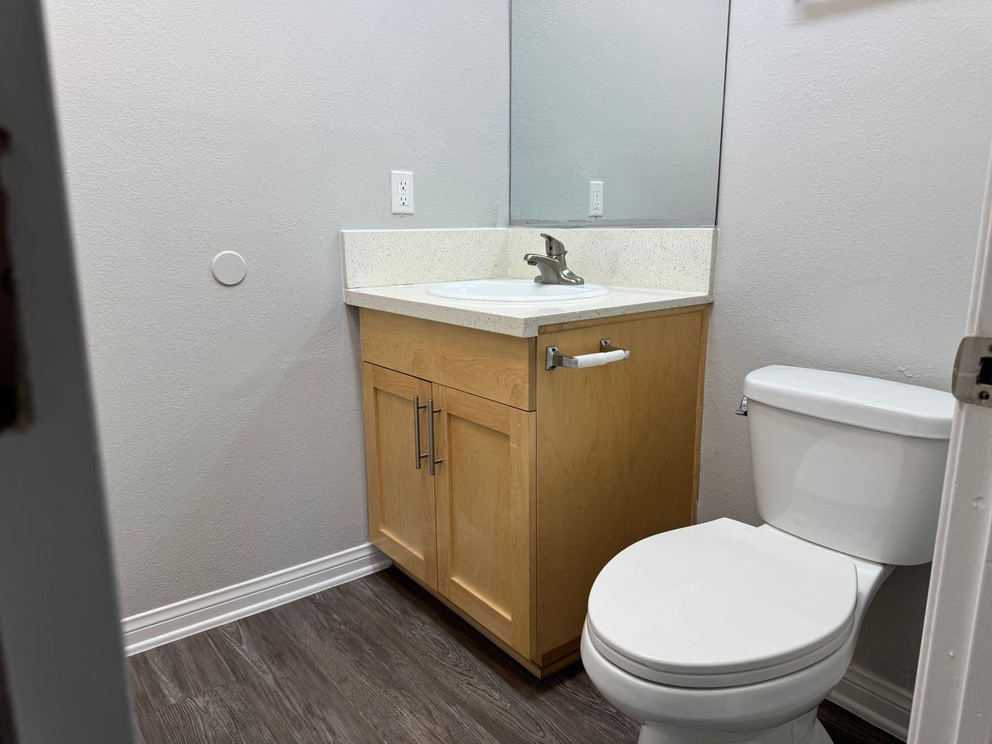 Santa Ana Apartment: 811 S. Fairview