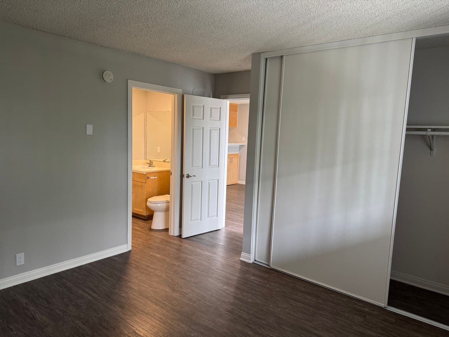 Santa Ana Apartment: 811 S. Fairview