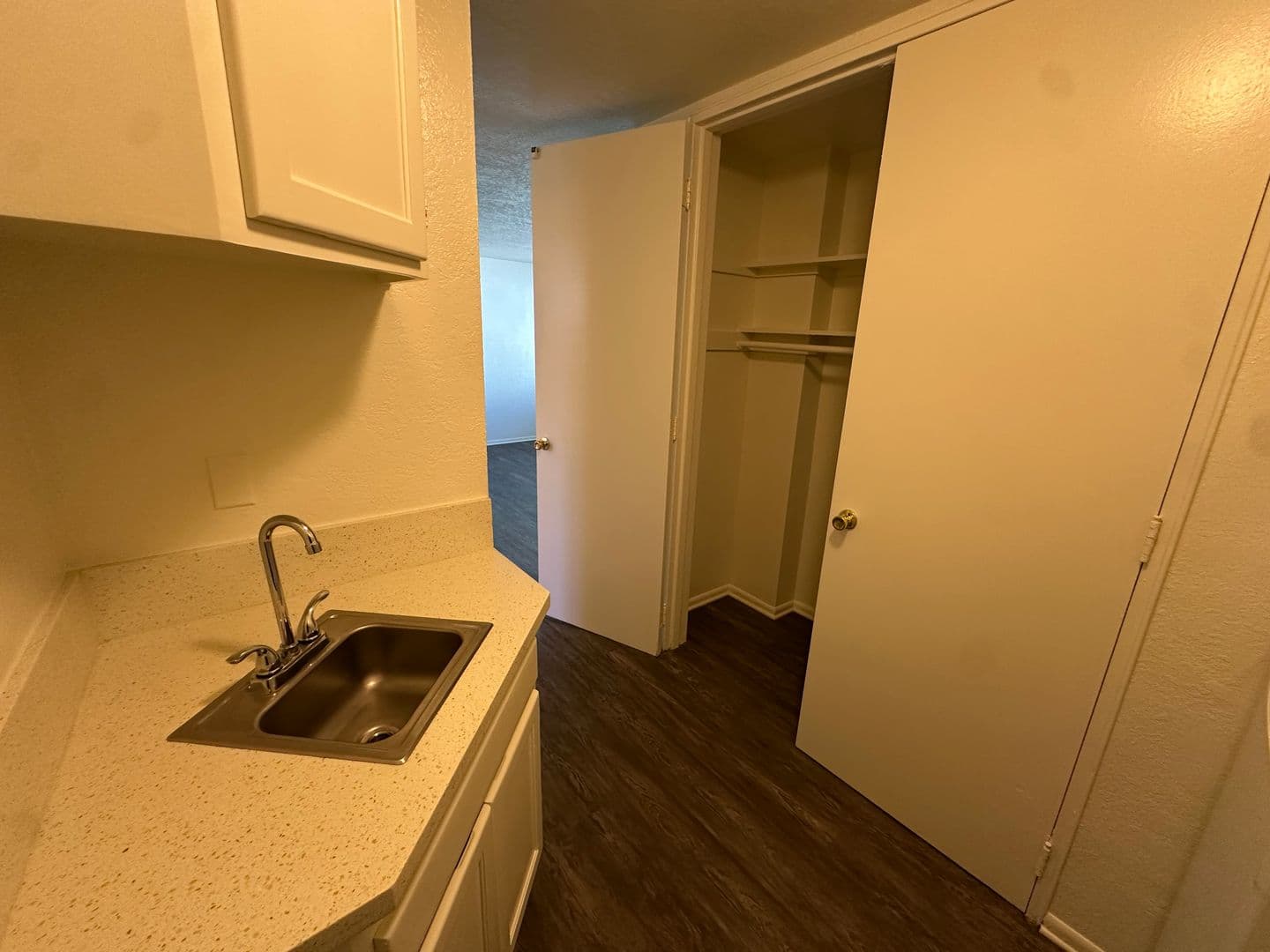 Lakewood Apartment: 4907 1/4 Hayter Avenue