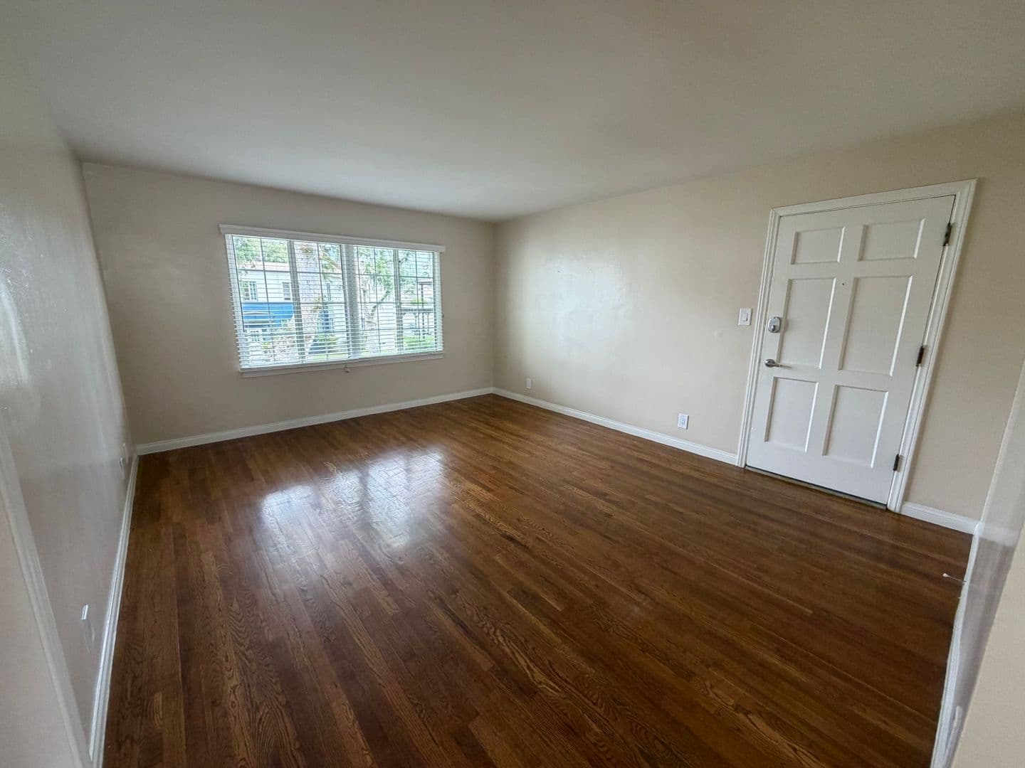 Montebello Apartment: 336 N. Garfield Avenue
