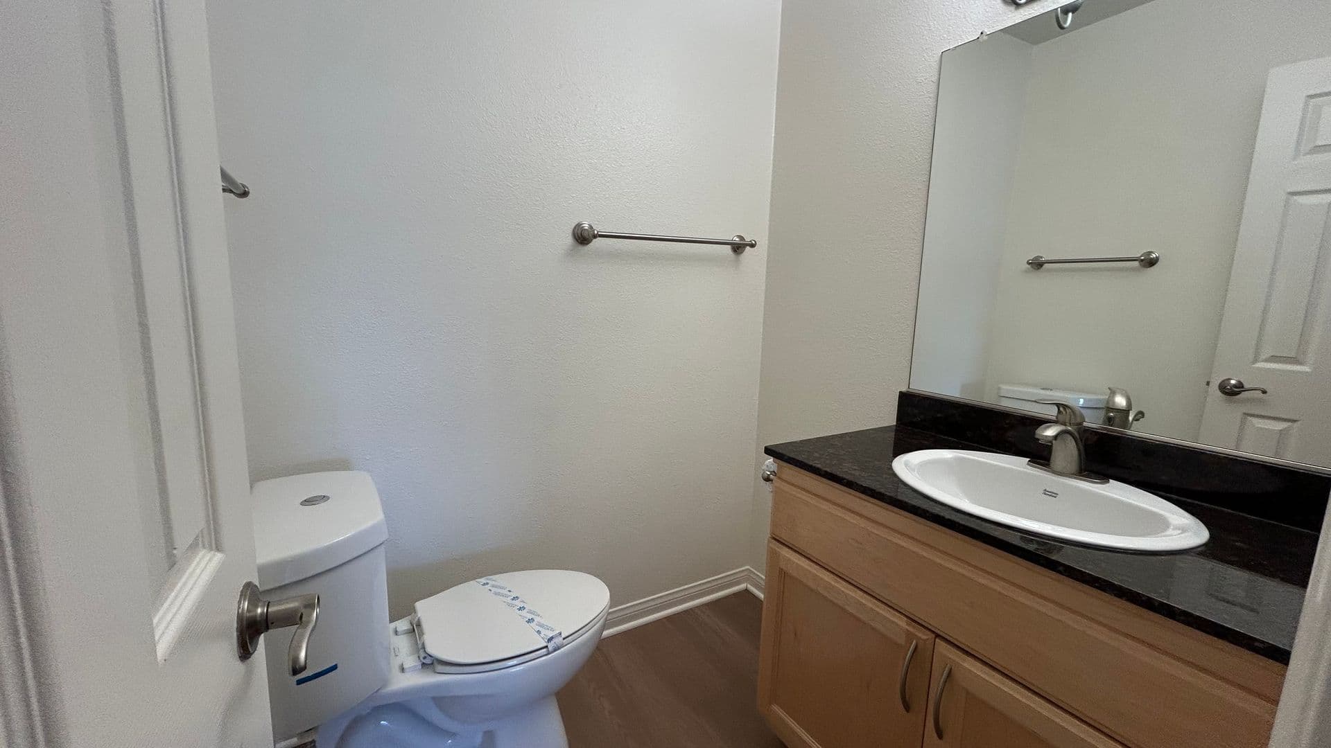Anaheim Apartment: 2828 W. Ball Road