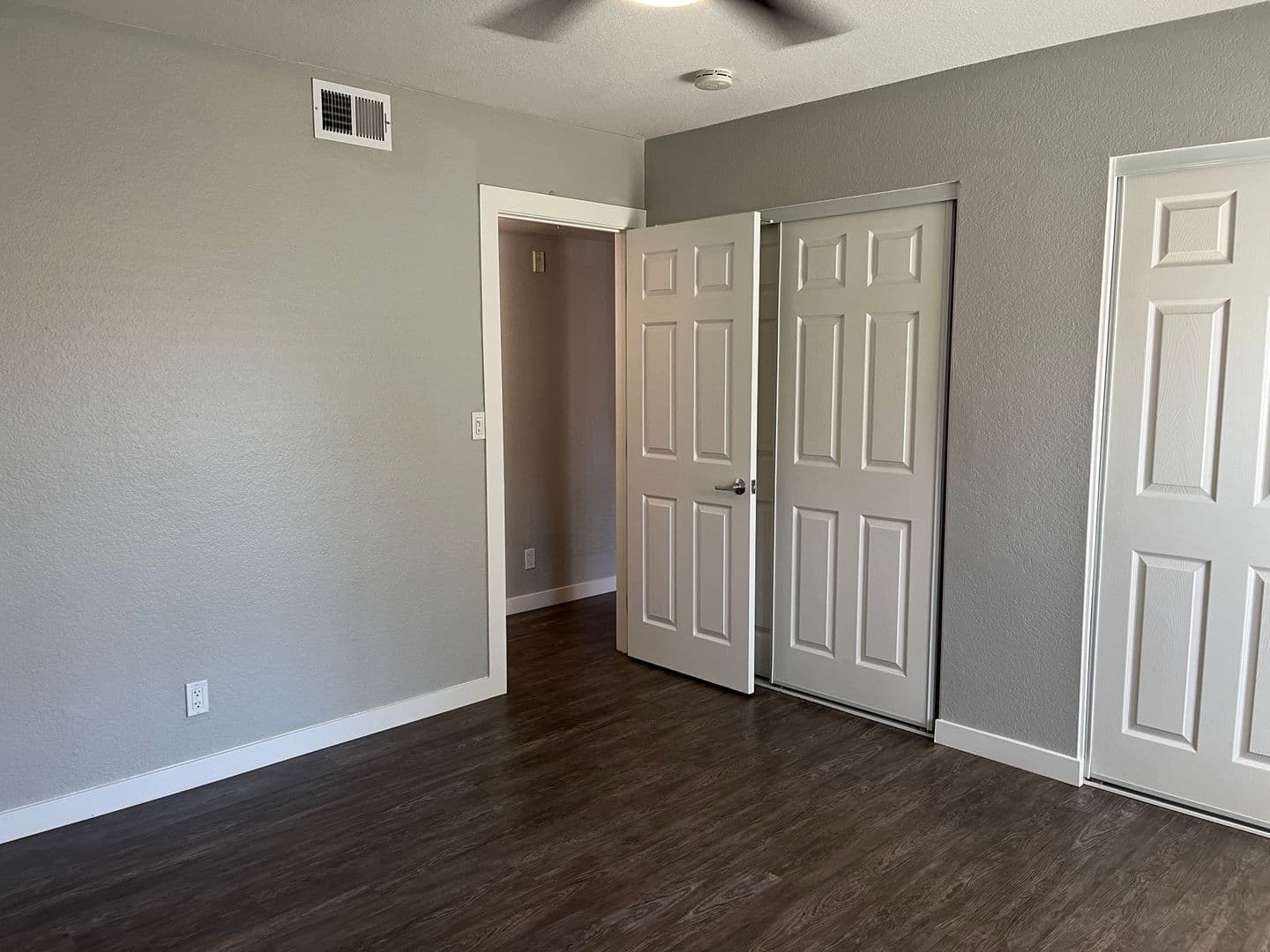 Riverside Apartment: 3957 Pierce Street