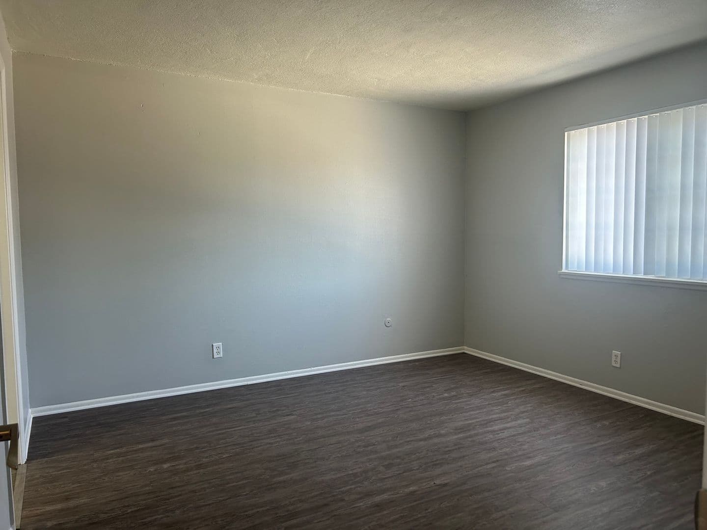 Santa Ana Apartment: 811 S. Fairview