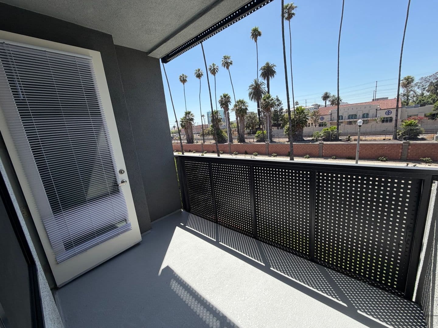 Riverside Apartment: 3050 Mission Inn Avenue