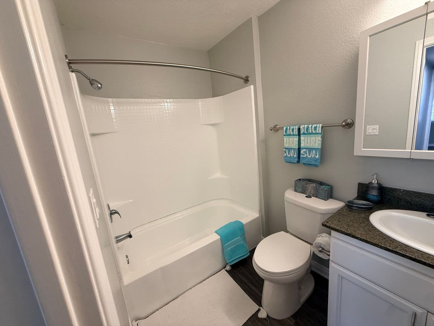 Garden Grove Apartment: 13884 Euclid Avenue