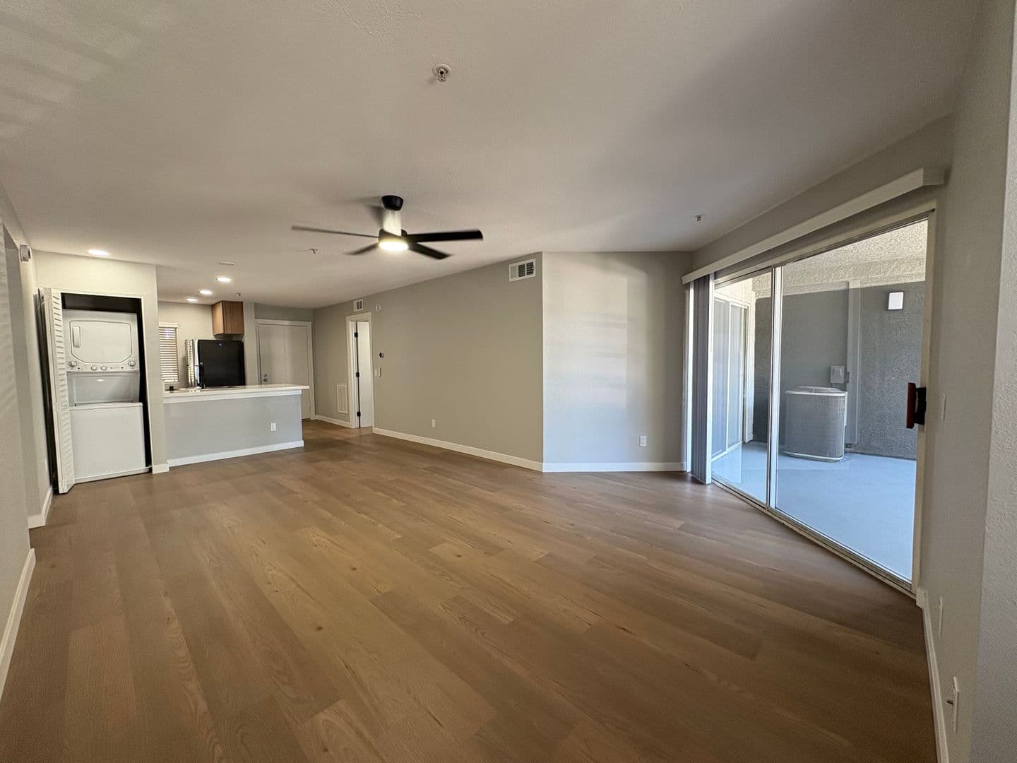 Costa Mesa Apartment: 2855 Pinecreek Drive