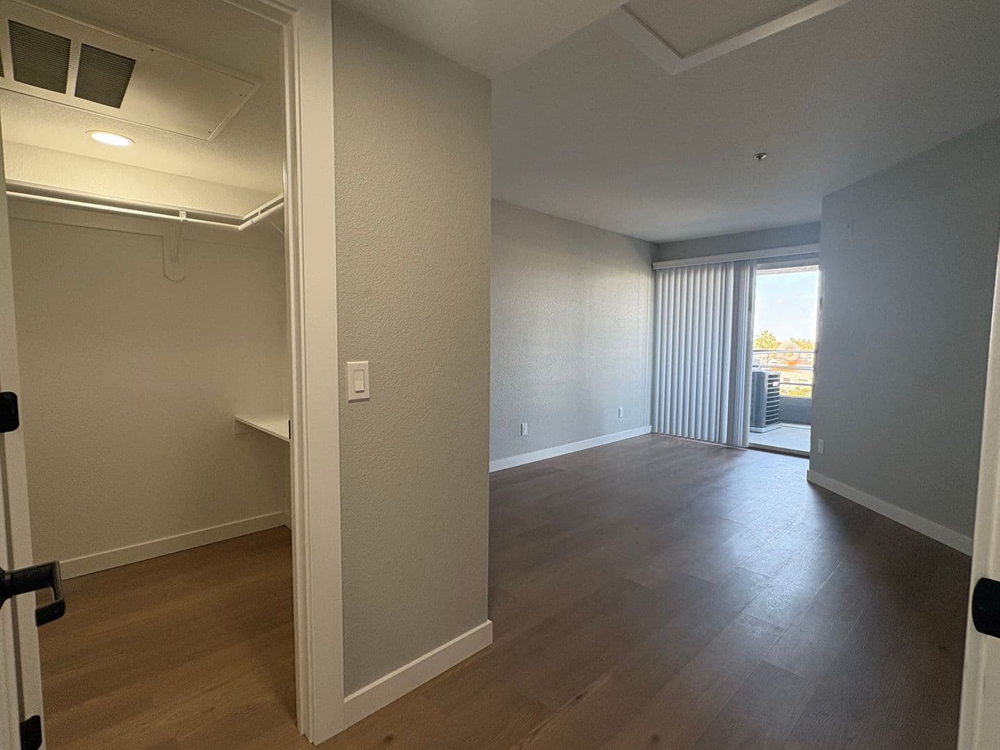 Costa Mesa Apartment: 2855 Pinecreek Drive