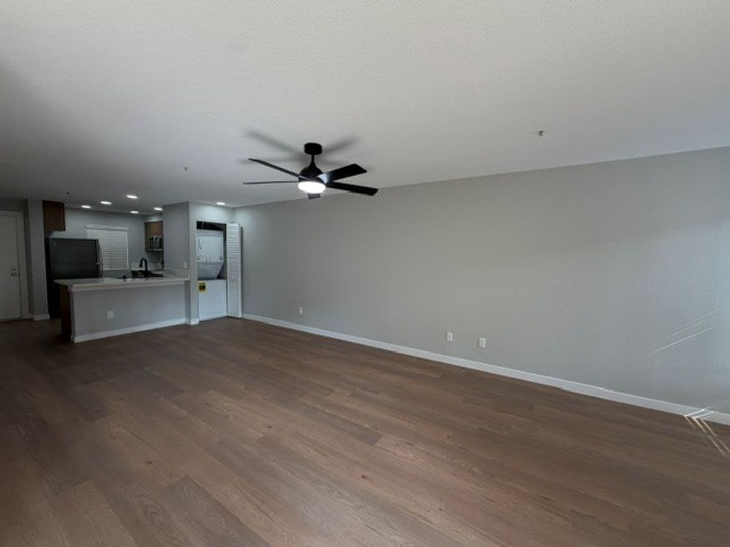 Costa Mesa Apartment: 2855 Pinecreek Drive