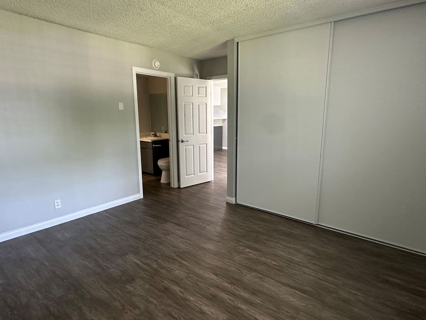 Santa Ana Apartment: 811 S. Fairview