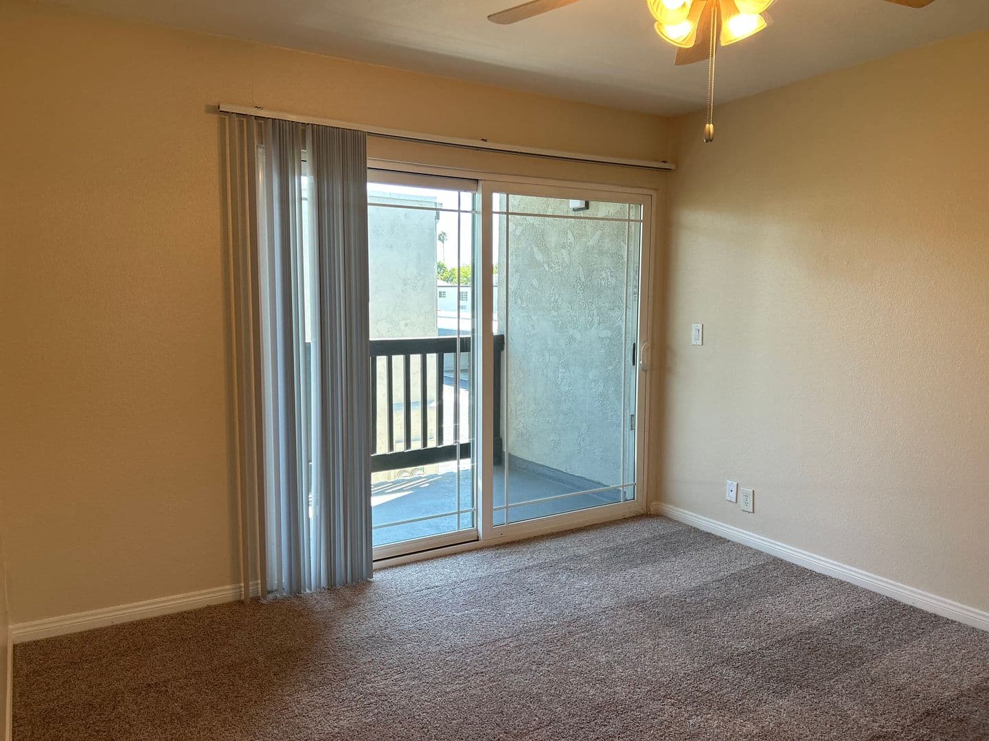 Anaheim Apartment: 2828 W. Ball Road