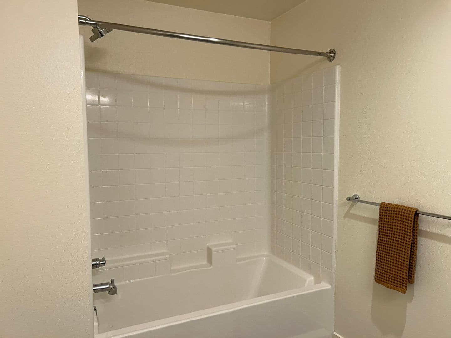 Riverside Apartment: 3050 Mission Inn Avenue