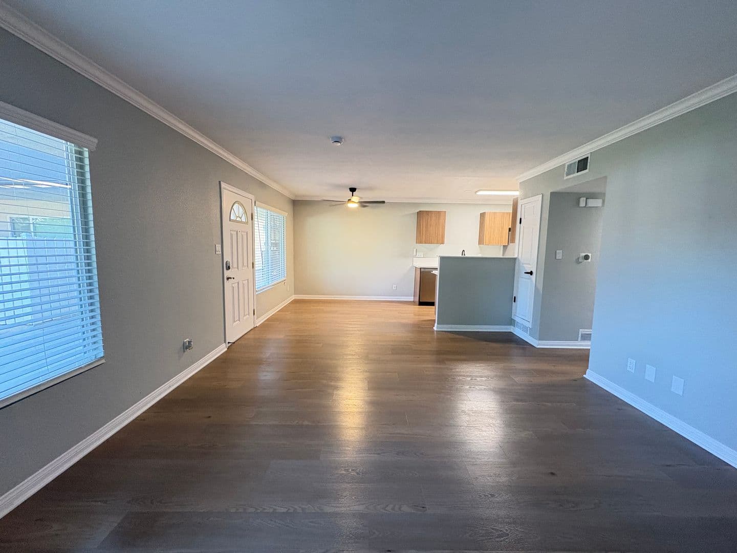 Lakewood Apartment: 4905 Castana Avenue