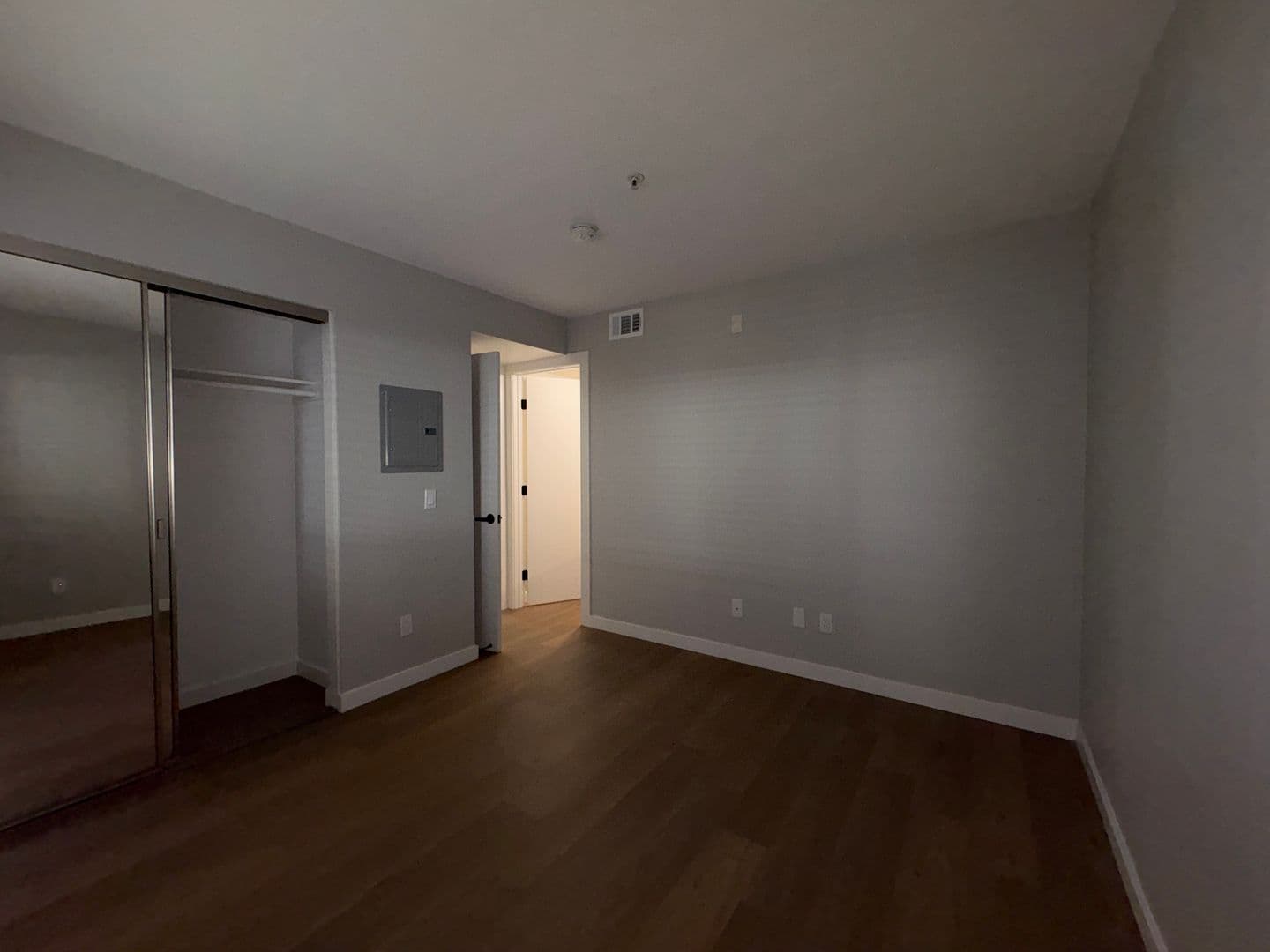 Costa Mesa Apartment: 2855 Pinecreek Drive