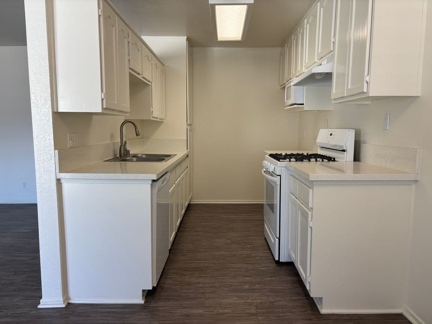 Lakewood Apartment: 4907 1/4 Hayter Avenue