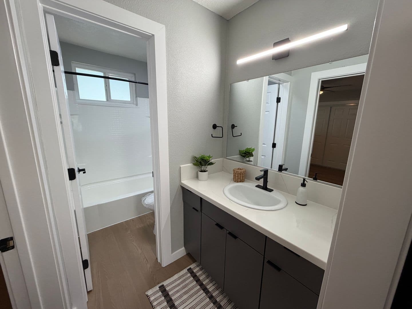 La Habra Apartment: 360 S. Idaho Street
