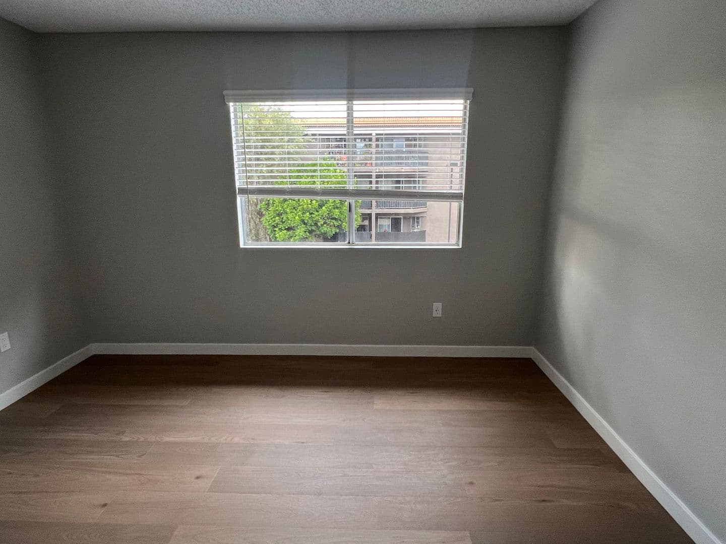Santa Ana Apartment: 315 S. Newhope St.