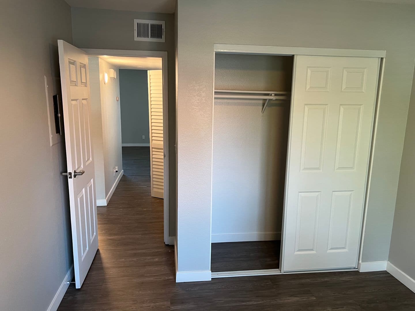 Riverside Apartment: 3957 Pierce Street