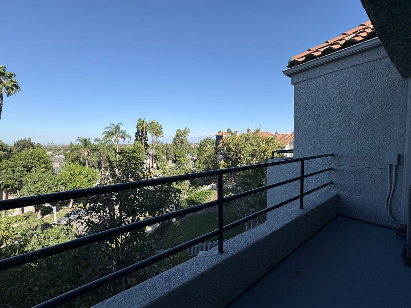 Costa Mesa Apartment: 2855 Pinecreek Drive
