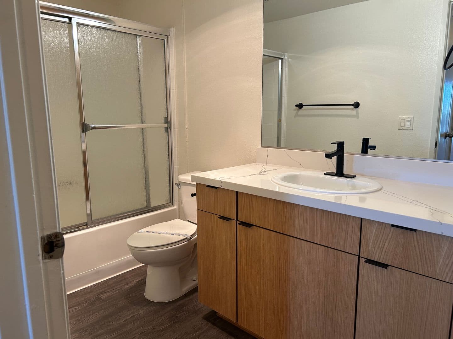 Santa Ana Apartment: 300 West 2nd Street