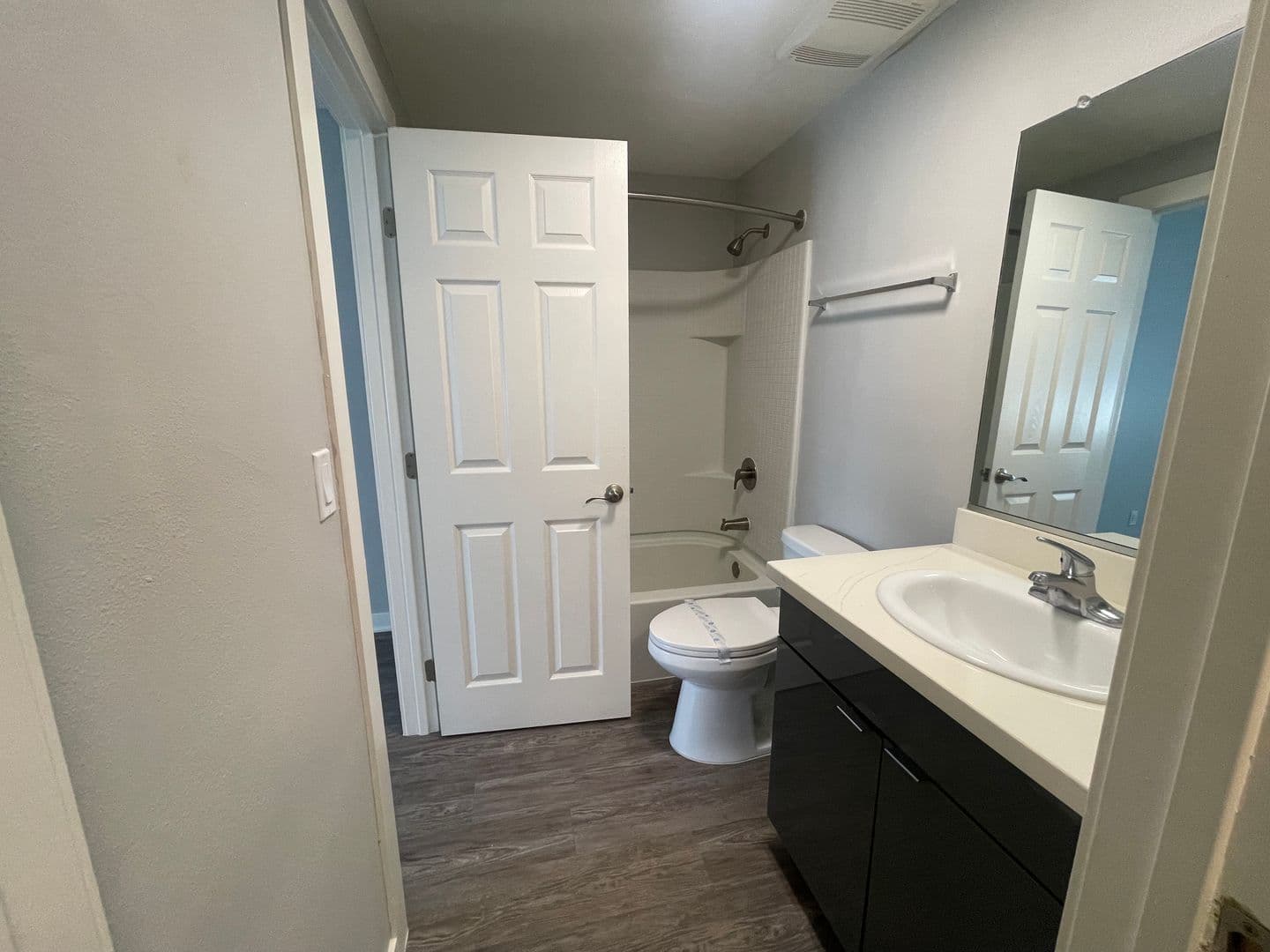 Santa Ana Apartment: 811 S. Fairview
