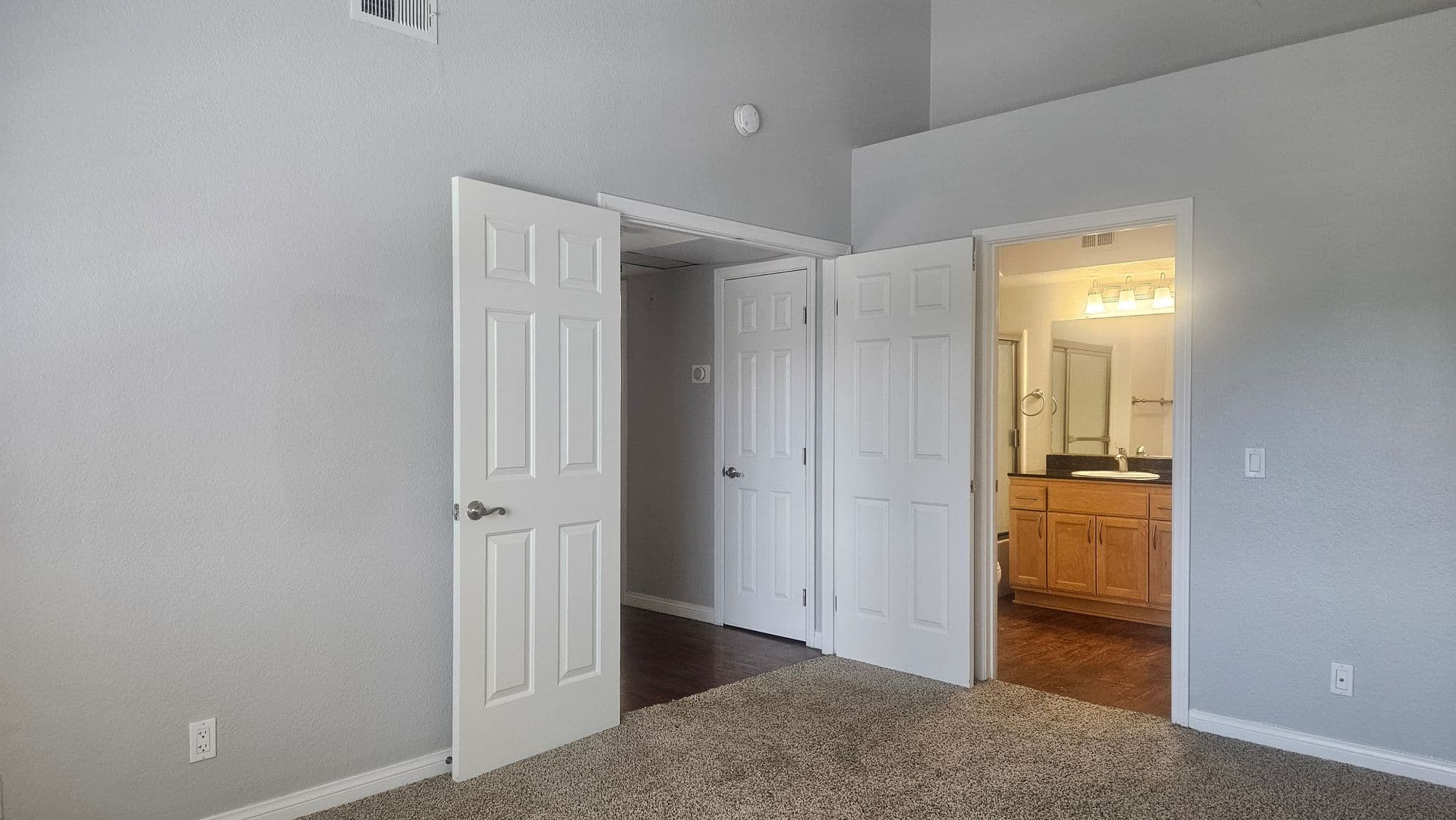 Lake Forest Apartment: 21011 Osterman Road