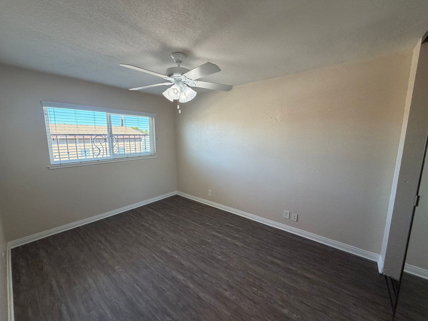 Lakewood Apartment: 4907 1/4 Hayter Avenue