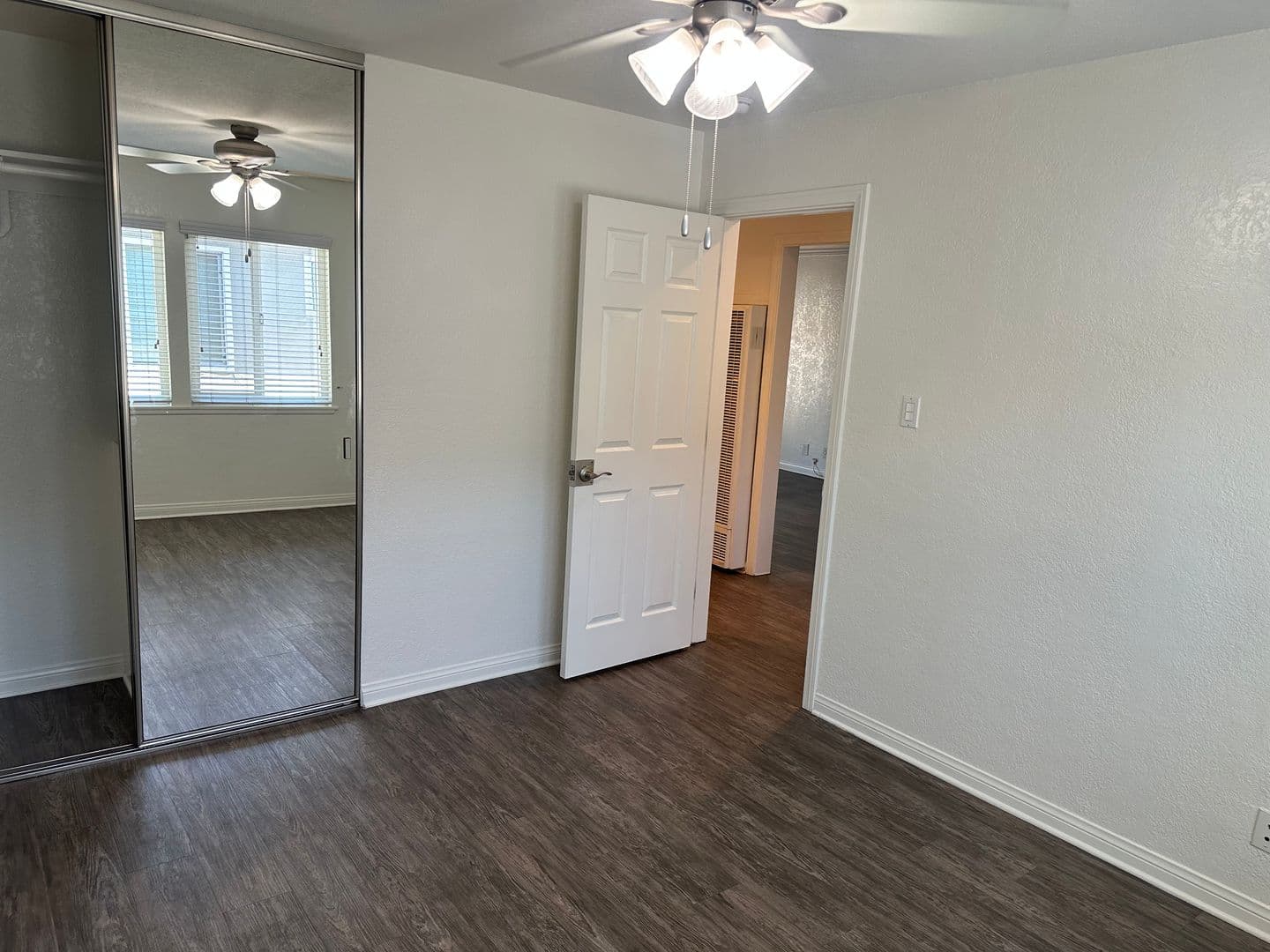 Lakewood Apartment: 4907 1/4 Hayter Avenue