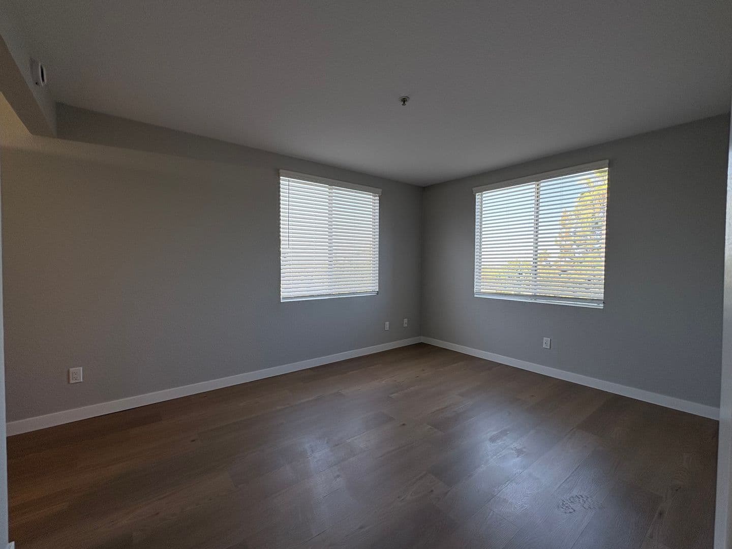 Costa Mesa Apartment: 2855 Pinecreek Drive
