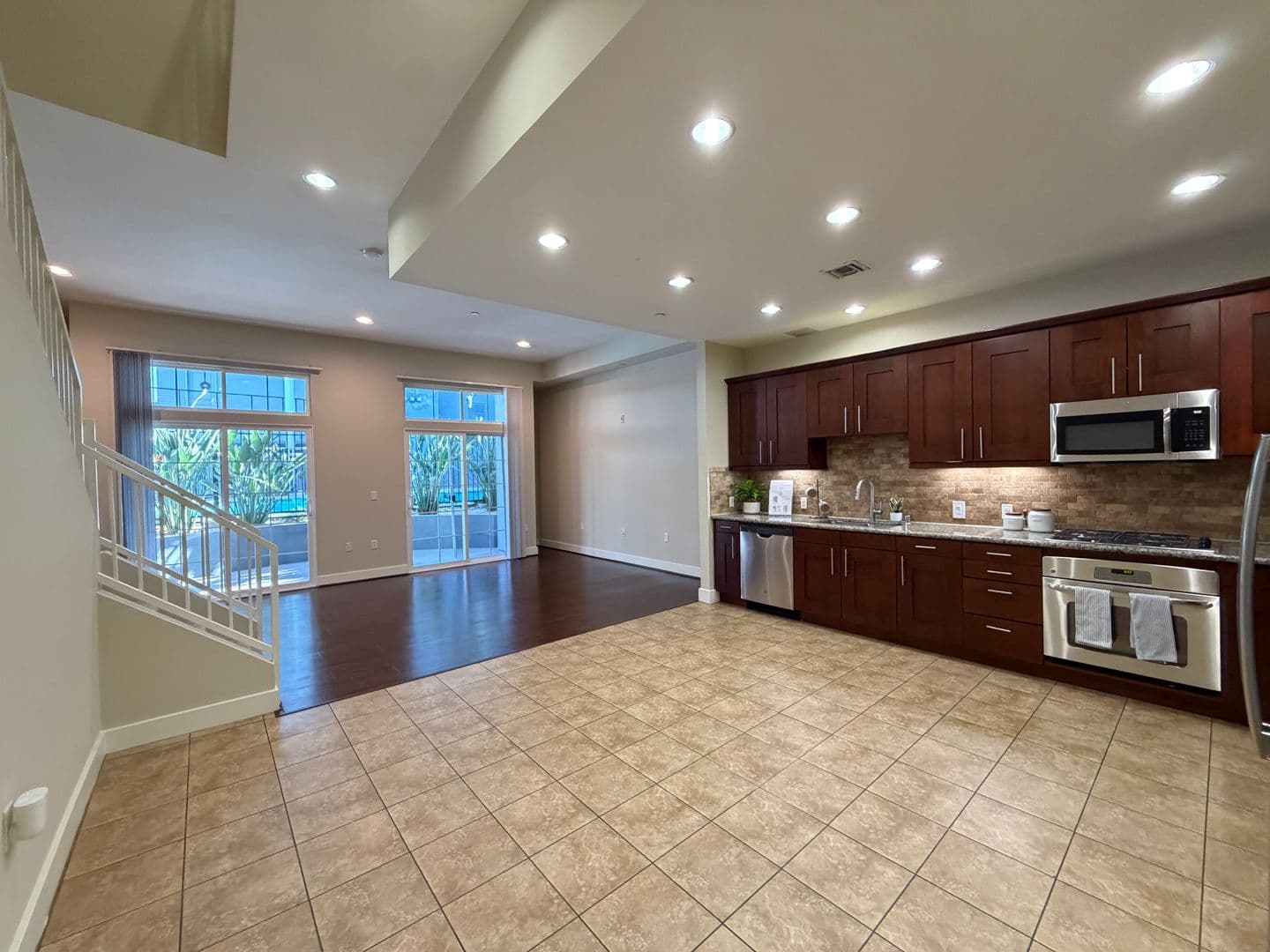 Irvine Apartment: 2300 Dupont Drive